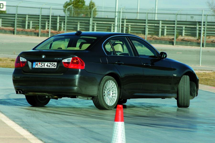  BMW 3-Series 2006 года  (фото 47 из 108)